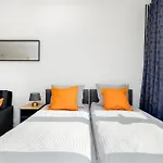 아파트 Am 1 Quiet Area & Free Private Parking *