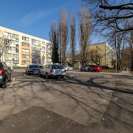 Am 1 Quiet Area&free Private Parking Apartament